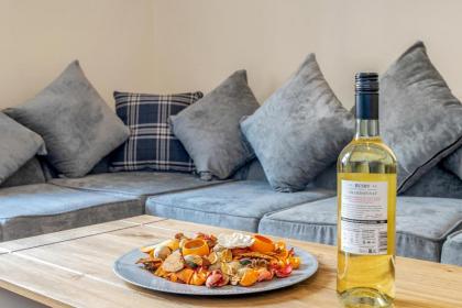 Edinburgh City Centre Jasmine Apartment -SLEEPS 7 - image 5