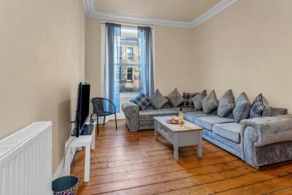 Edinburgh City Centre Jasmine Apartment -SLEEPS 7 - image 6
