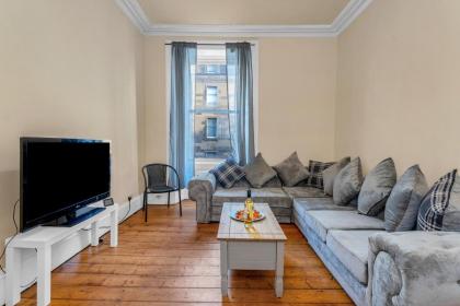 Edinburgh City Centre Jasmine Apartment -SLEEPS 7 - image 7