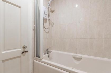 Tony Asga - Tony's Apartment HEART OF EDINBURGH CITY CENTRE sleeps 2 - image 16