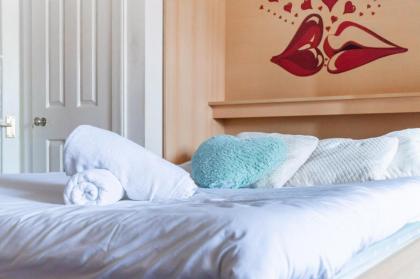 Tony Asga - Tony's Apartment HEART OF EDINBURGH CITY CENTRE sleeps 2 - image 3