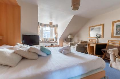 Tony Asga - Tony's Apartment HEART OF EDINBURGH CITY CENTRE sleeps 2 - image 5