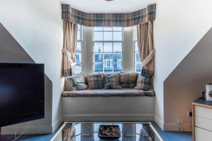 Tony Asga - Tony's Apartment HEART OF EDINBURGH CITY CENTRE sleeps 2 - image 7