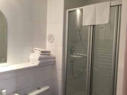 Alba Apartments- Gentle's Entry - image 8