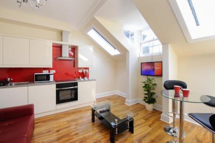 Edinburgh City Suites - image 18