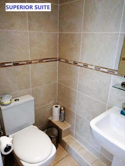 Edinburgh City Suites - image 5