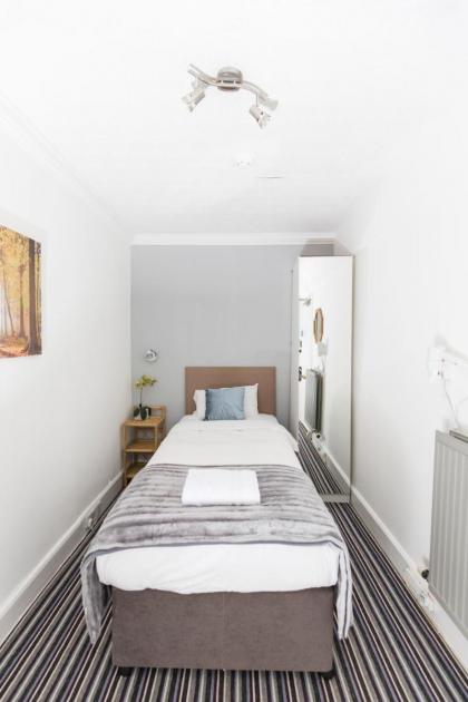 Edinburgh Rays Guest House - image 19