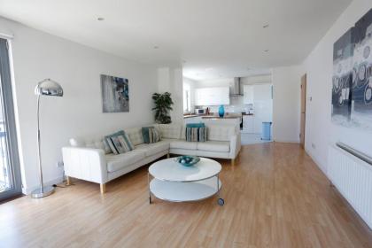Edinburgh Waterfront Apartments - image 11