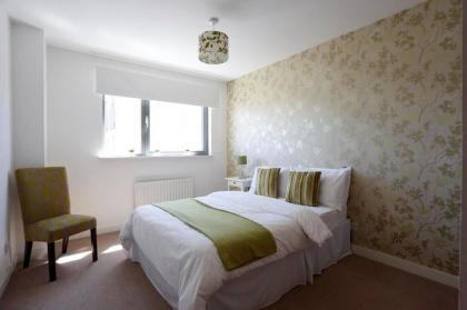 Edinburgh Waterfront Apartments - image 18