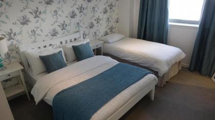 Edinburgh Waterfront Apartments - image 2