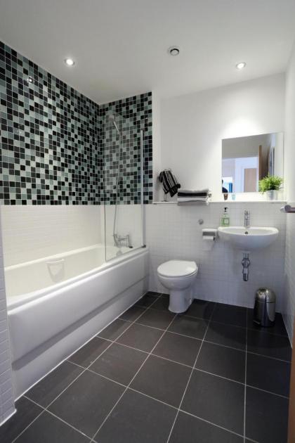 Edinburgh Waterfront Apartments - image 8