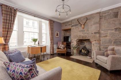 Rose Apartment - image 1