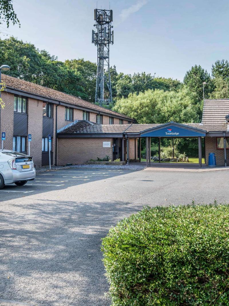 Travelodge Edinburgh Dreghorn - image 6