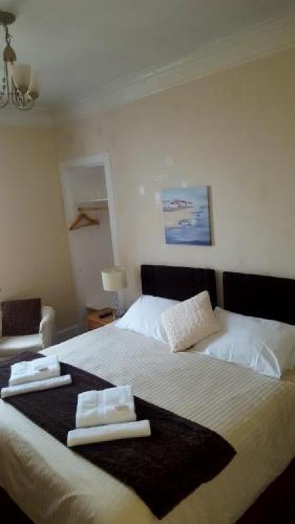 Brig O'Doon Guest House - image 11