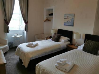 Brig O'Doon Guest House - image 2