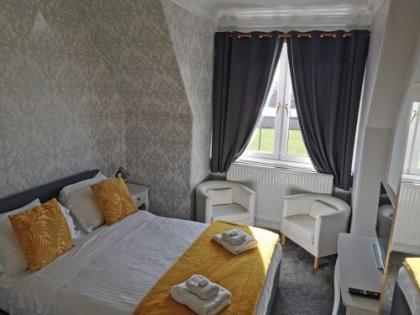 Brig O'Doon Guest House - image 3