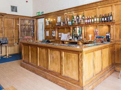 Travelodge Edinburgh Haymarket - image 10
