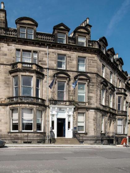 Travelodge Edinburgh Haymarket - image 11