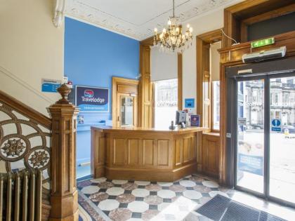 Travelodge Edinburgh Haymarket - image 13