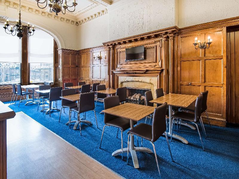 Travelodge Edinburgh Haymarket - image 3