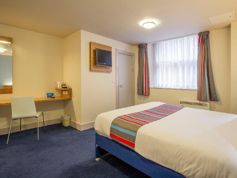 Travelodge Edinburgh Haymarket - image 4