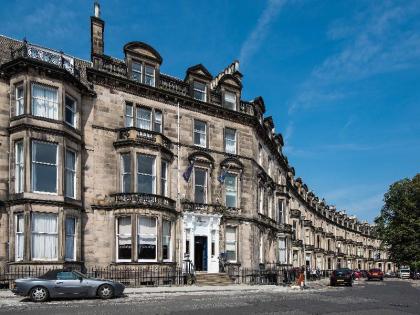 Travelodge Edinburgh Haymarket - image 6
