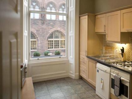 Sonder Royal Garden Apartments - image 17