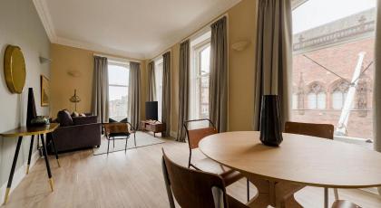 Sonder Royal Garden Apartments - image 8