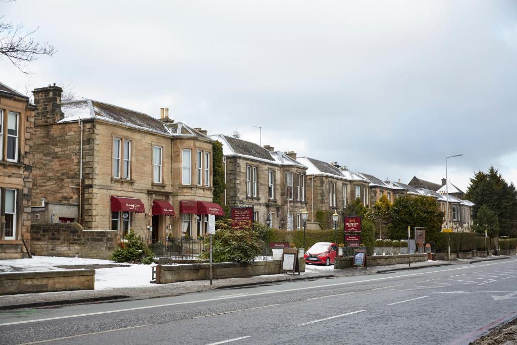 Hampton Hotel by Greene King Inns - image 3