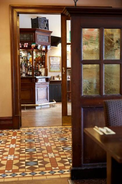 Hampton Hotel by Greene King Inns - image 4