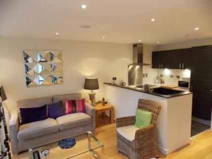Violet Bank Apartment New Town - image 14