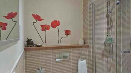 Violet Bank Apartment New Town - image 4