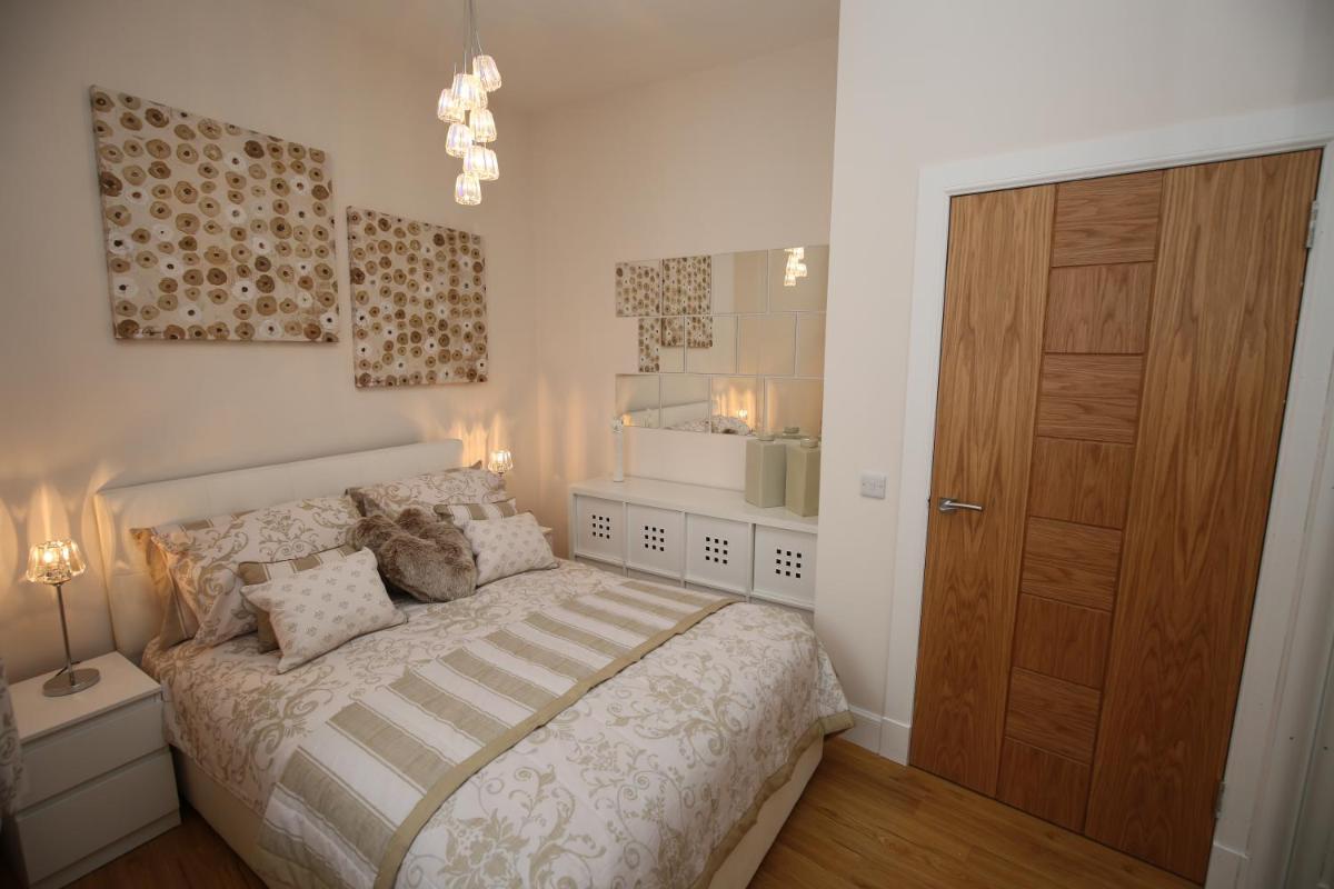 Dalry House Residence - main image