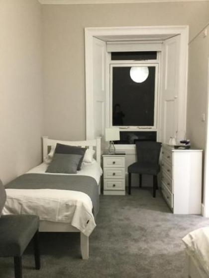 Amaryllis Guest House - image 8