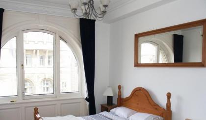 Royal Mile Mansions Apartment Edinburgh - image 12