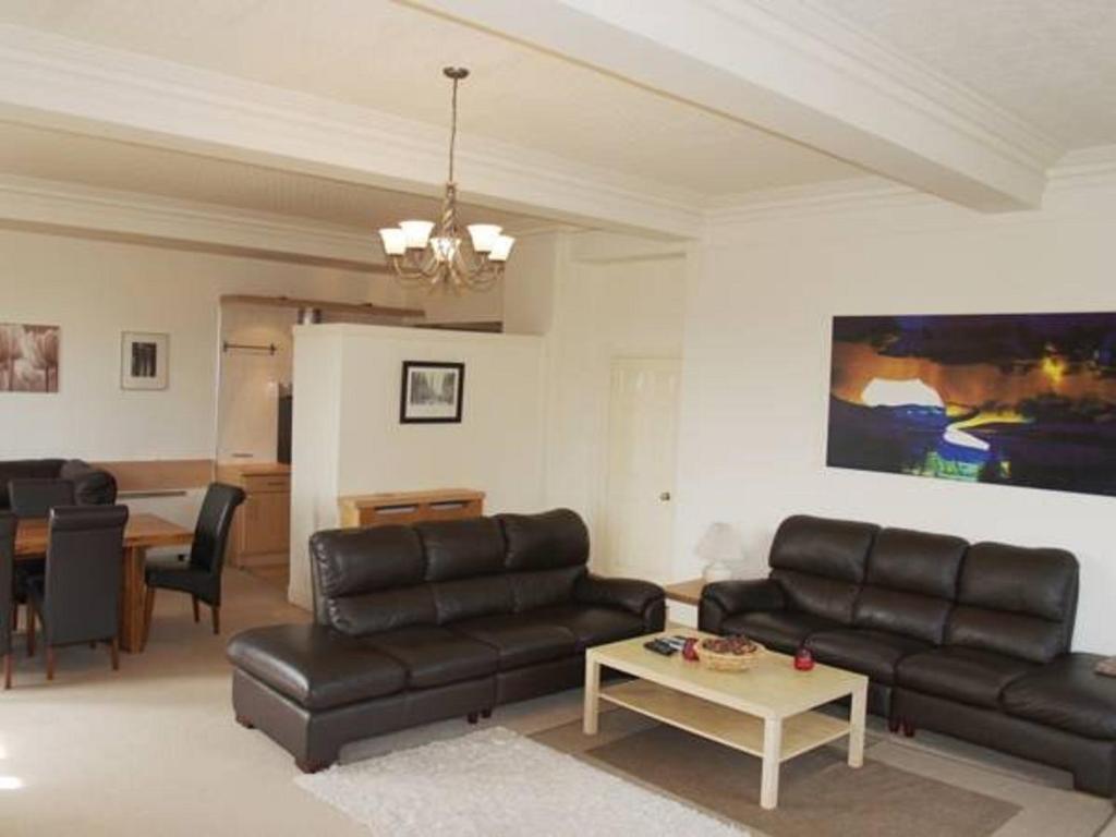 Royal Mile Mansions Apartment Edinburgh - image 5