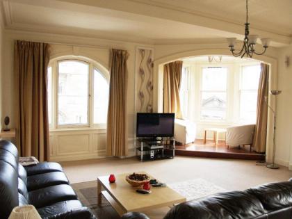 Royal Mile Mansions Apartment Edinburgh - image 8
