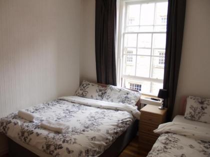 Niddry Street Apartments Edinburgh - image 18