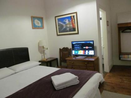Lantern Guest House - image 4