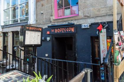 Edinburgh City Center Coady Apartment SLEEPS 5 FREE CAR PARK SPACE - image 15