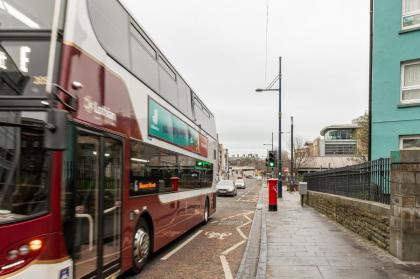 Edinburgh City Center Coady Apartment SLEEPS 5 FREE CAR PARK SPACE - image 2