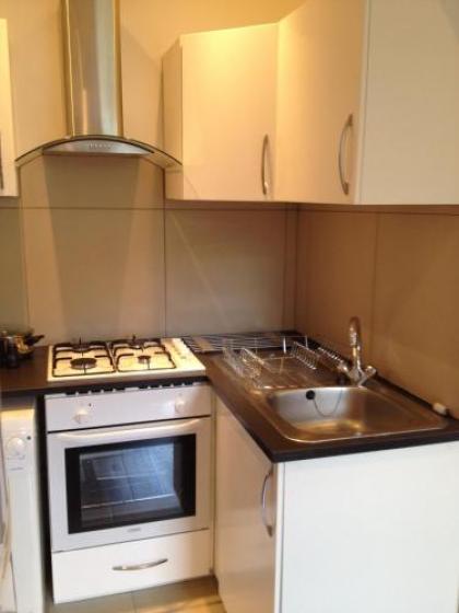 Caledonian Apartments - image 5