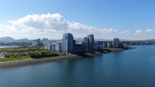 Grand Harbour Apartments - main image