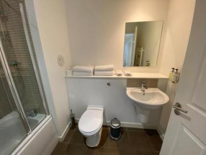 Grand Harbour Apartments - image 15