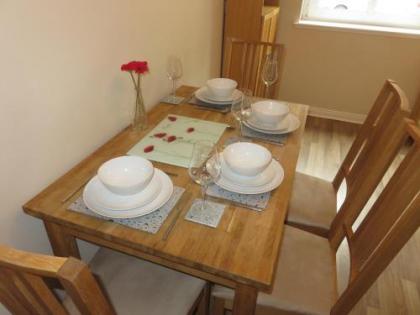 Waverley Park Apartment - image 13