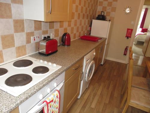 Waverley Park Apartment - image 5
