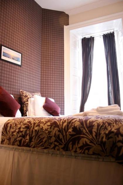 Royal Mile Group Apartments - image 1