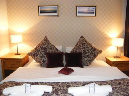 Royal Mile Group Apartments - image 20