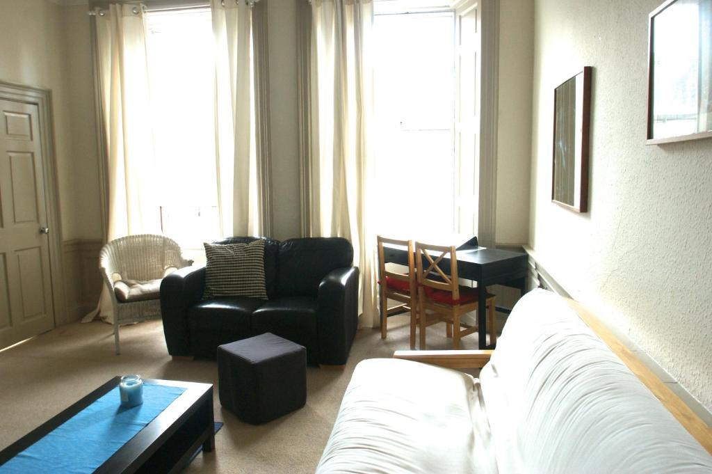 Royal Mile Group Apartments - image 4