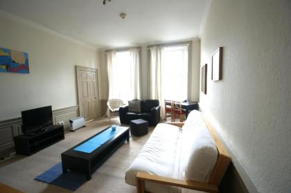 Royal Mile Group Apartments - image 5